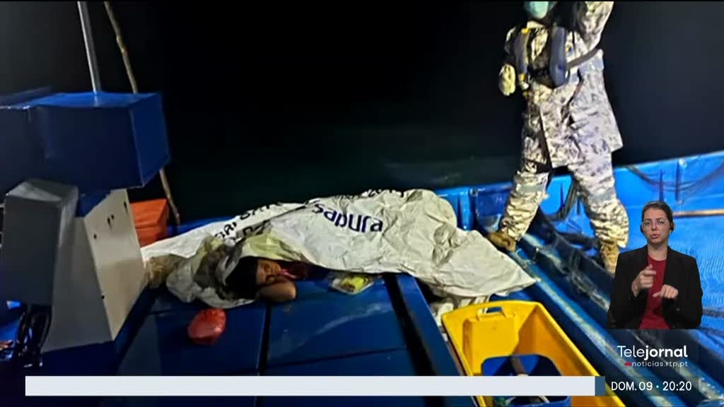 Centenas de desaparecidos em naufrágio ao largo da Malásia