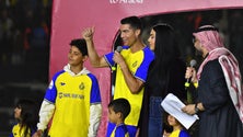 Imagem de Ronaldo apresentado no Al Nassr perante 25 mil adeptos (vídeo)