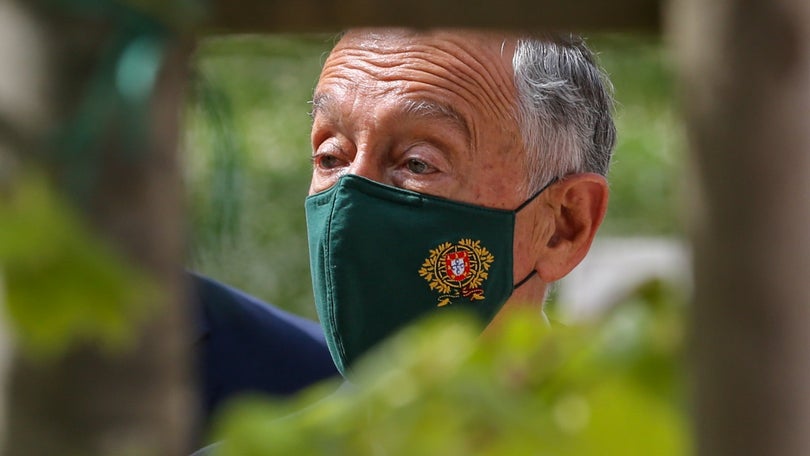 Imagem de Marcelo promulga decreto sobre contratação pública