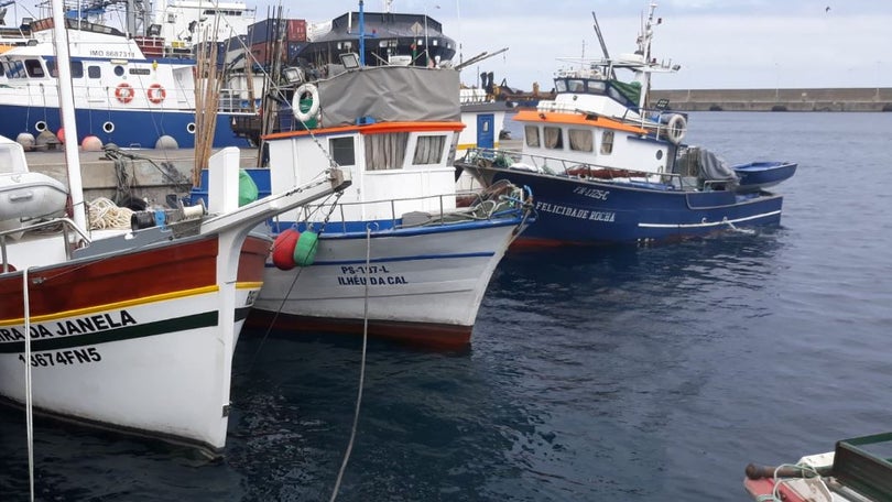 Pescadores encontrados a 10 milhas a sul da Calheta