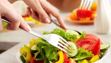 Imagem de Quase metade dos casos de cancro podiam ser evitados com uma alimentação saudável
