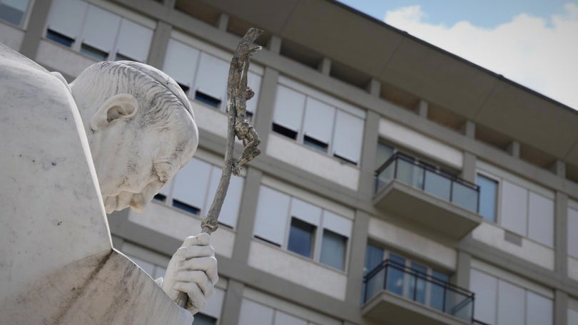 Imagem de Papa fez fisioterapia respiratória e rezou o Ângelus