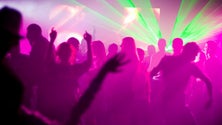 Imagem de Discotecas com falta de funcionários (áudio)