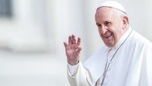 Imagem de Covid-19: Papa agradece a profissionais de saúde, a quem chama de anjos