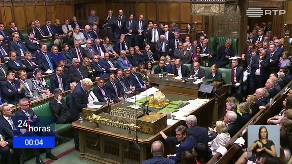Reino Unido. C�mara dos Comuns aprova mo��o que permite vota��o de lei para impedir Brexit