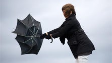 A chuva e o vento vão continuar até segunda-feira