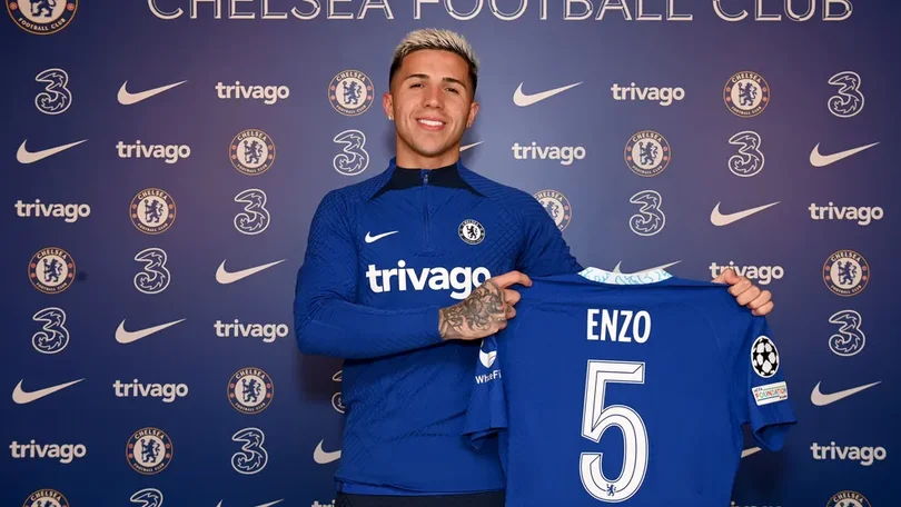 Imagem de Transferências de futebolistas em 2022/23 superaram os 9.000 milhões