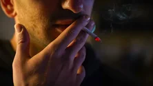 Imagem de Pneumologista acusa políticos de não avançarem mais na lei do tabaco por interferência da indústria
