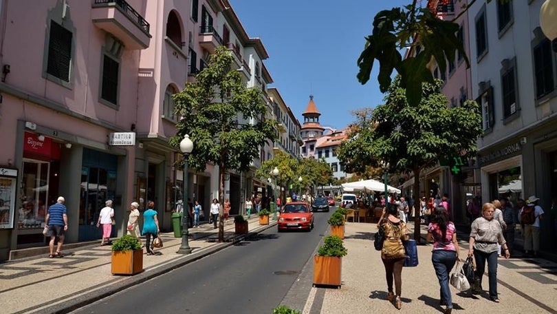 Covid-19: Uso de máscaras provoca prejuízos de 100 mil euros no turismo da Madeira – ACIF