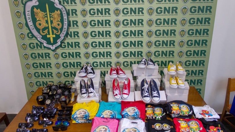 Imagem de GNR apreende mais de dois mil euros em artigos contrafeitos