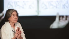 Imagem de Lourdes Castro condecorada pela Cultura