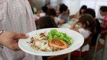 Imagem de Refeições nas férias para alunos carenciados alargadas a todas as escolas