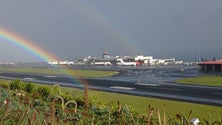Imagem de Vento impede aterragens no Aeroporto da Madeira (vídeo)