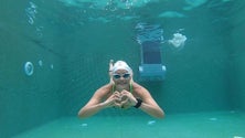Imagem de Primeira mulher a nadar entre Porto Santo e Madeira prepara-se para novo recorde (Áudio)