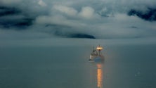 Imagem de Navios de resgate a migrantes regressam ao Mediterrâneo