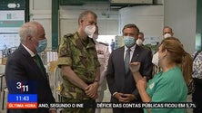 Imagem de Gouveia e Melo visita Centro de Vacinação do Funchal (vídeo)