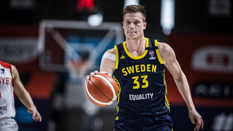 Basquetebolista Jonas Jerebko excluído da seleção após assinar por clube russo