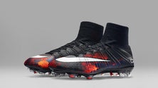 Imagem de Cristiano Ronaldo apresenta botas inspiradas na Madeira