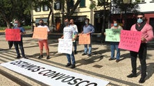 Imagem de Cerca de uma dezena de pessoas manifestaram-se no Funchal para pedir apoio para a restauração e hotelaria (Áudio)