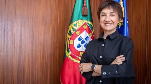 Imagem de Portugueses têm a responsabilidade de ir para fora cá dentro – Governo
