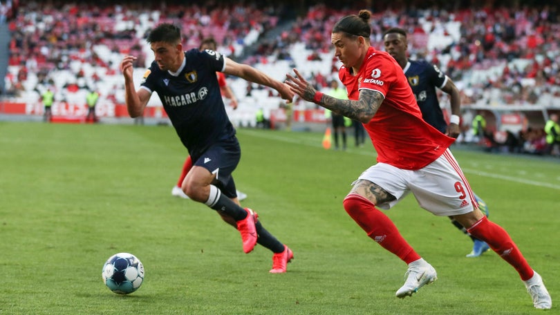 Imagem de Benfica desperdiça mais dois pontos