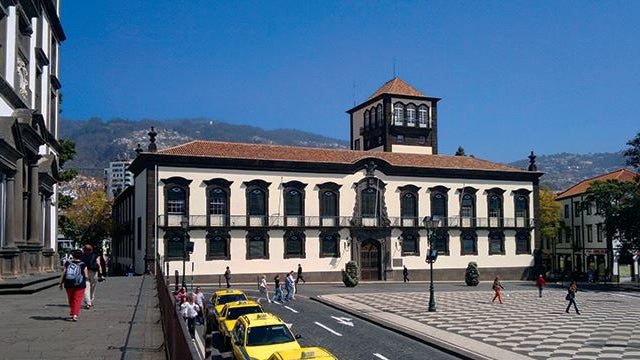 Câmara do Funchal registou resultado líquido positivo de 6,3 ME em 2016