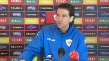 Imagem de Jorge Simão já não é treinador do Santa Clara