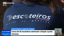 Imagem de Escoteiros limparam a praia formosa