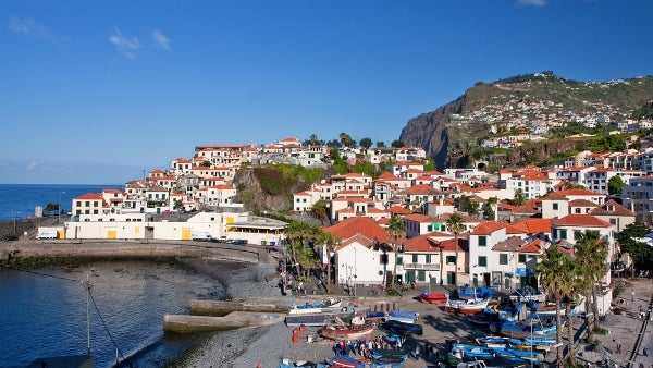 Câmara de Lobos assinala 181 anos com conferência de Alberto João Jardim