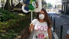 Imagem de Grupo de jovens manifestou-se por um ambiente melhor