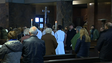 Imagem de Igreja Católica é pouco transparente, discriminatória e estagnada