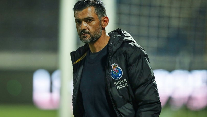 Imagem de Sérgio Conceição discorda do timing de introdução de novas regras na I Liga