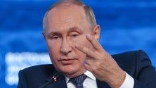 Imagem de Putin cortará fornecimento de petróleo e gás se preços forem limitados
