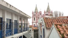 Imagem de Mercado de Angra: Obras de remodelação adiadas deixam espaço em declínio