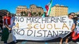 Imagem de Covid-19: Mil pessoas antivacina e antimáscara manifestam-se em Roma