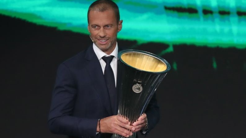 Imagem de Presidente da UEFA pede desculpa por erros no sorteio