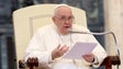 Papa pede a fiéis para rezarem pela paz
