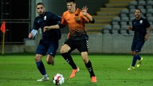 Imagem de Nacional vence AD Camacha em jogo de treino com um ”hat-trick” de Pedro Perotti