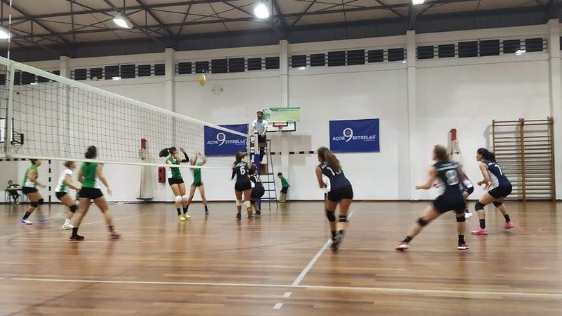 Imagem de Santa Cruz apoiado