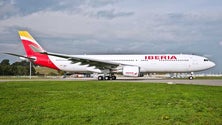 Imagem de Avião da Ibéria aterra de emergência nas Lajes