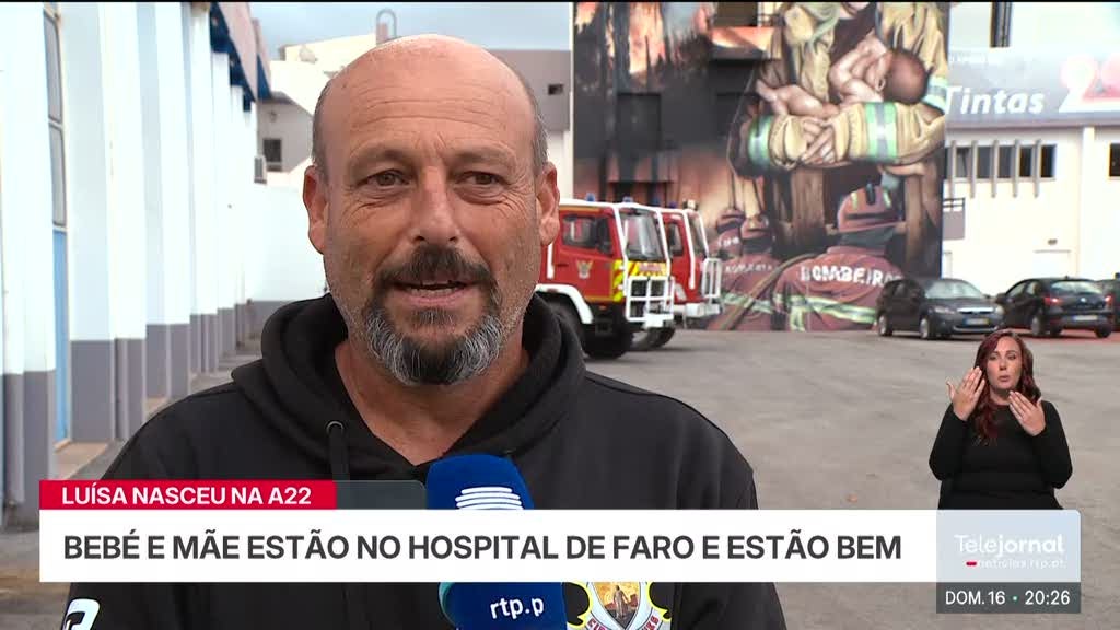 Bebé nasceu na A22. Bombeiro ajudou no parto