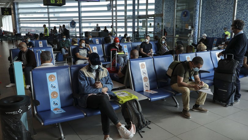 Imagem de Mais de 9 mil pessoas obrigadas a ficar de quarentena