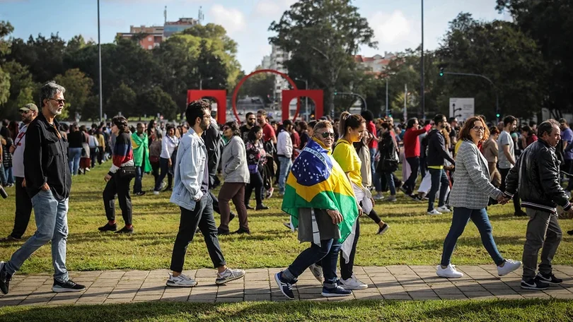 Imagem de Brasileiros são os imigrantes mais bem integrados