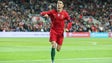 Imagem de Portugal goleia Lituânia com hat-trick de Ronaldo