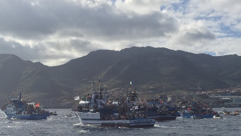 Imagem de Procissão gera incidente entre autarca do Funchal e presidente do Governo da Madeira