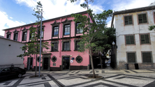 Imagem de Juiz rejeita providência cautelar da câmara de Santa Cruz para aterro do Porto Novo