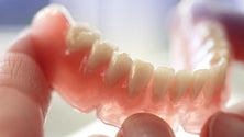 Imagem de Faltam dentes naturais a quase 70% dos portugueses