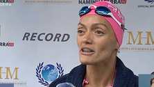 Imagem de Mayra Santos tenta bater o recorde do mundo de natação estática (Vídeo)