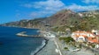 Derrocada atinge casa em construção na Ribeira Brava