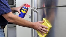 Imagem de Vírus pode permanecer até 72 horas em superfícies como aço inoxidável e plástico